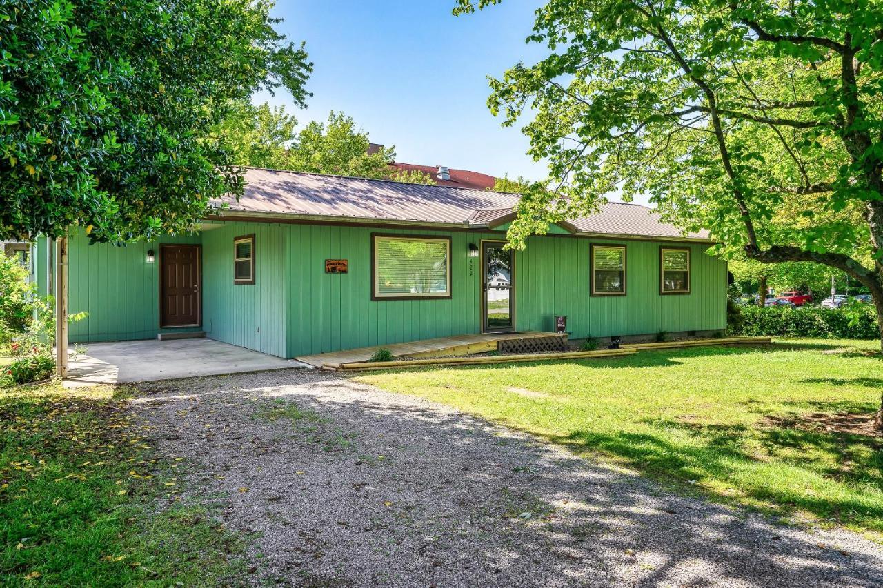 Modern Pigeon Forge Gem Near Dollywood, Gatlinburg & Smokies - 2 Mins To Pkwy & Strip, Hot Tub, Fire Pit, Cable, Hi-Speed Wifi Villa Kültér fotó